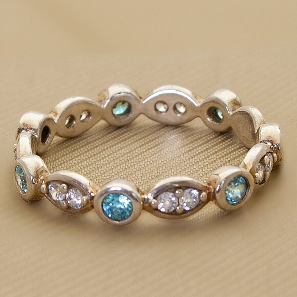 Vintage Sterling Silver Blue & White CZ Band Ring, Sz 6.75 Everyday Dainty Ring - Picture 1 of 6